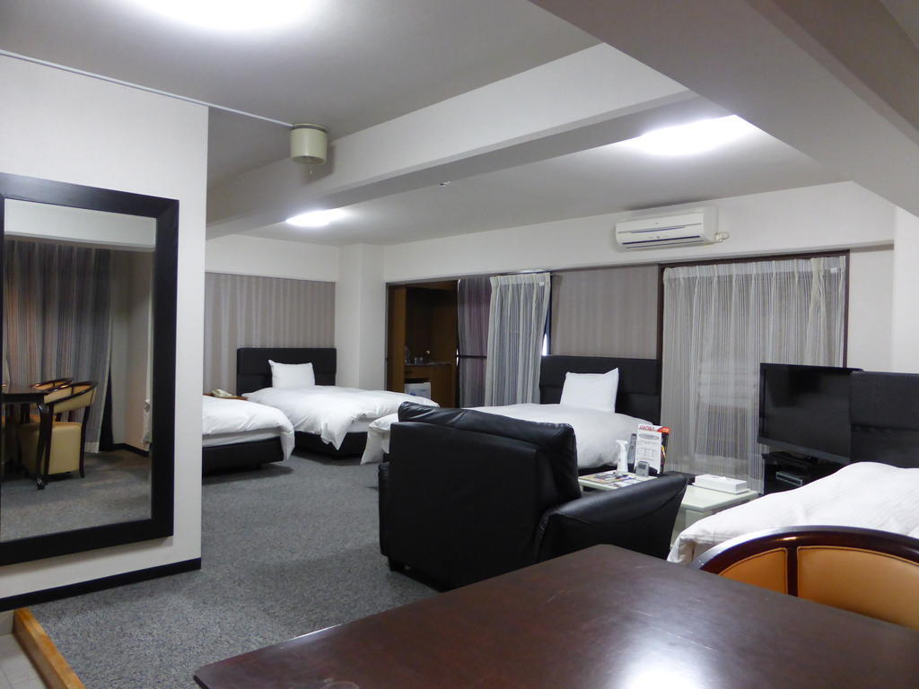 Green Rich Hotels Міядзакі Номер фото