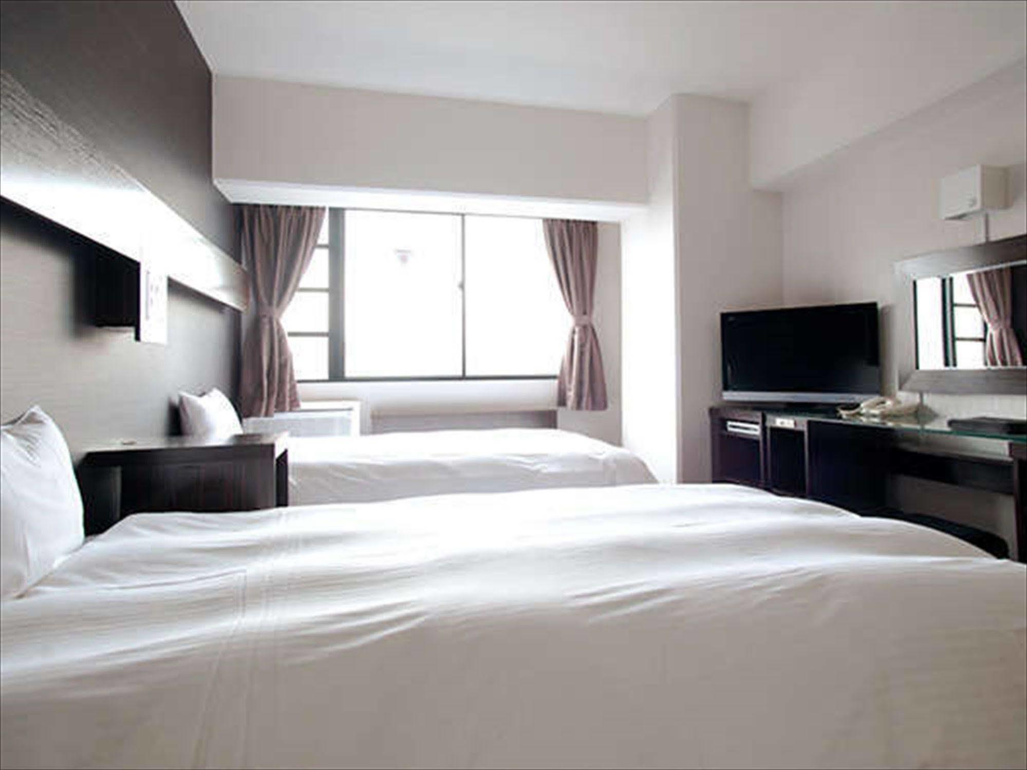 Green Rich Hotels Міядзакі Екстер'єр фото